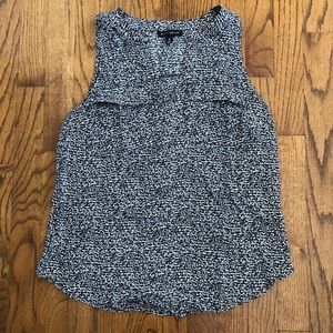 Willi Smith Black White Printed Sleeveless Blouse Top Chest Pocket Women’s Small